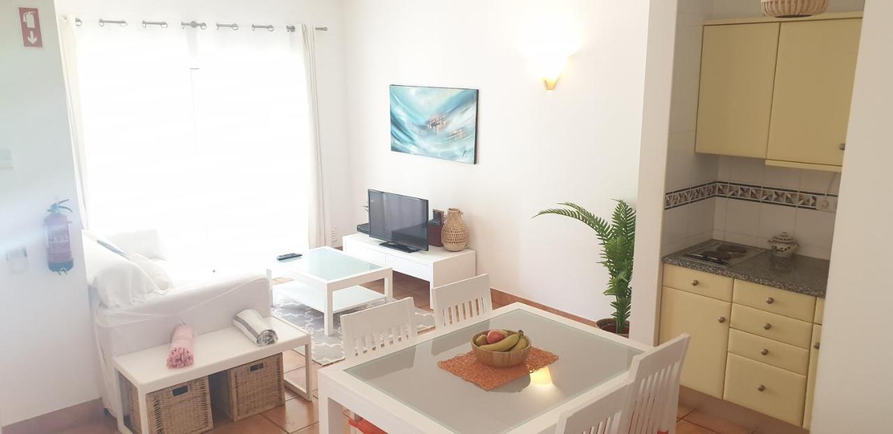 Apartment Vila Mos In Porto Mos Beach Lagos Exteriér fotografie