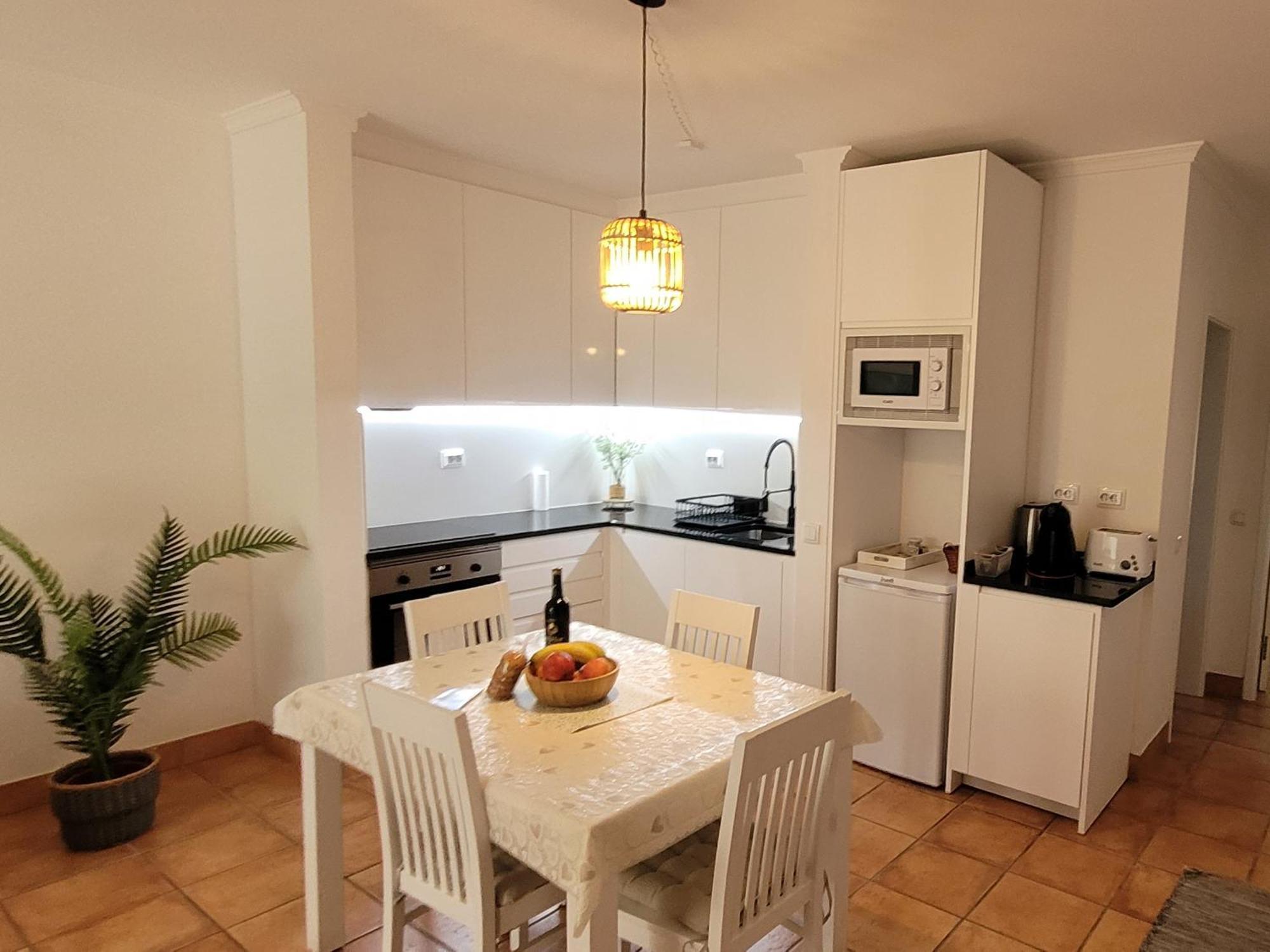 Apartment Vila Mos In Porto Mos Beach Lagos Exteriér fotografie